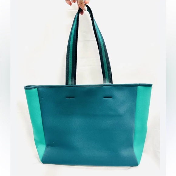 SUMMERSALT
Neoprene Beach Tote in Blue/Green - Picture 4 of 5